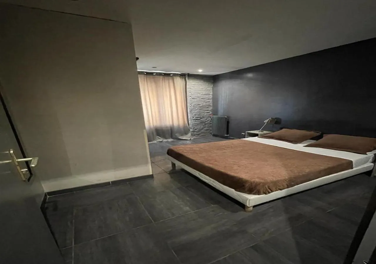 Hotel Lpl Paris Hotel *